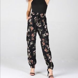 Flower joggers